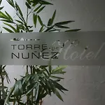 호텔 Torre De Nunez 4*