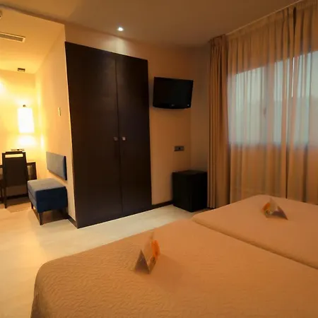 Hotell Torre De Nunez 4*