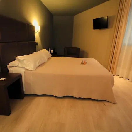 Torre De Nunez Hotell Lugo