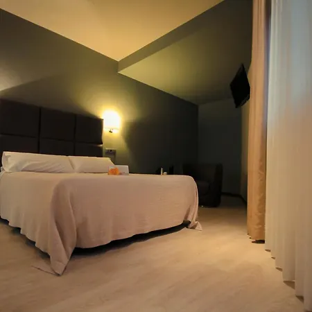 Hotell Torre De Nunez 4*