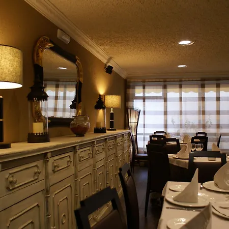 Hotell Torre De Nunez 4*
