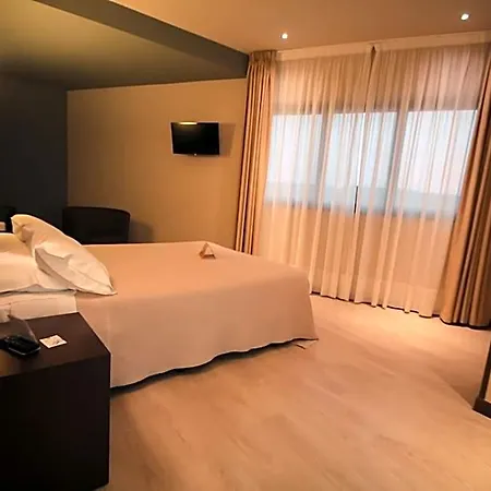 Torre De Nunez 4* Lugo