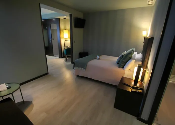 Torre De Nunez Otel 4*