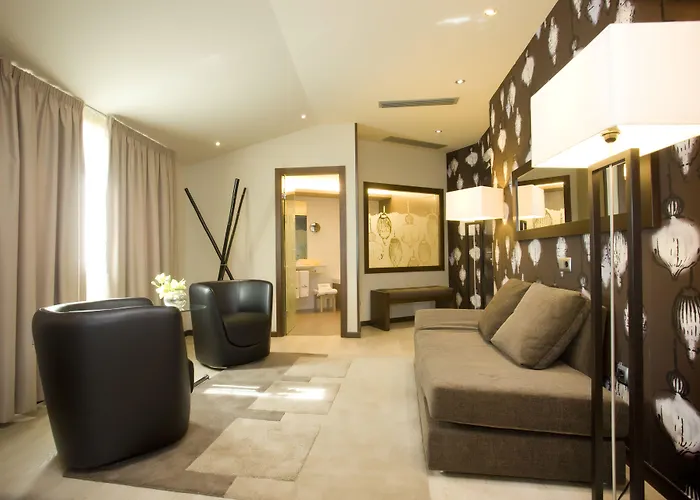 托雷努涅斯酒店 4*